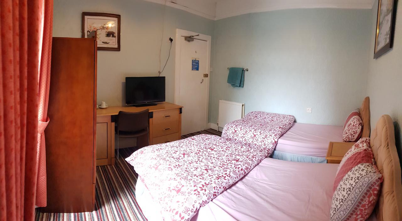 Sandpiper Guesthouse Суонзи Екстериор снимка